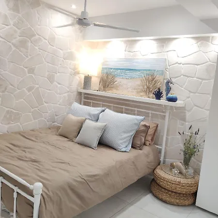 ウエストサイド * Agia Efimia